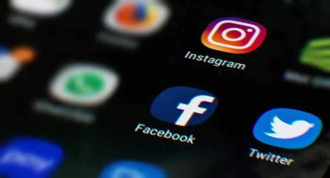 FG Orders Facebook, Twitter to Register with CAC, Delete Illegal Content in 24 hours