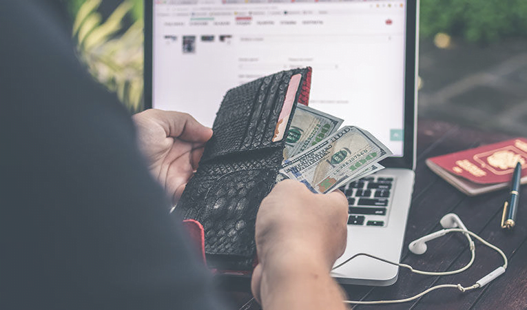 Best Paid Internships Abroad for College Students & Graduates 2023/2024 — Mediangr Top 27 All Expense Paid Internships Abroad For 2023/2024