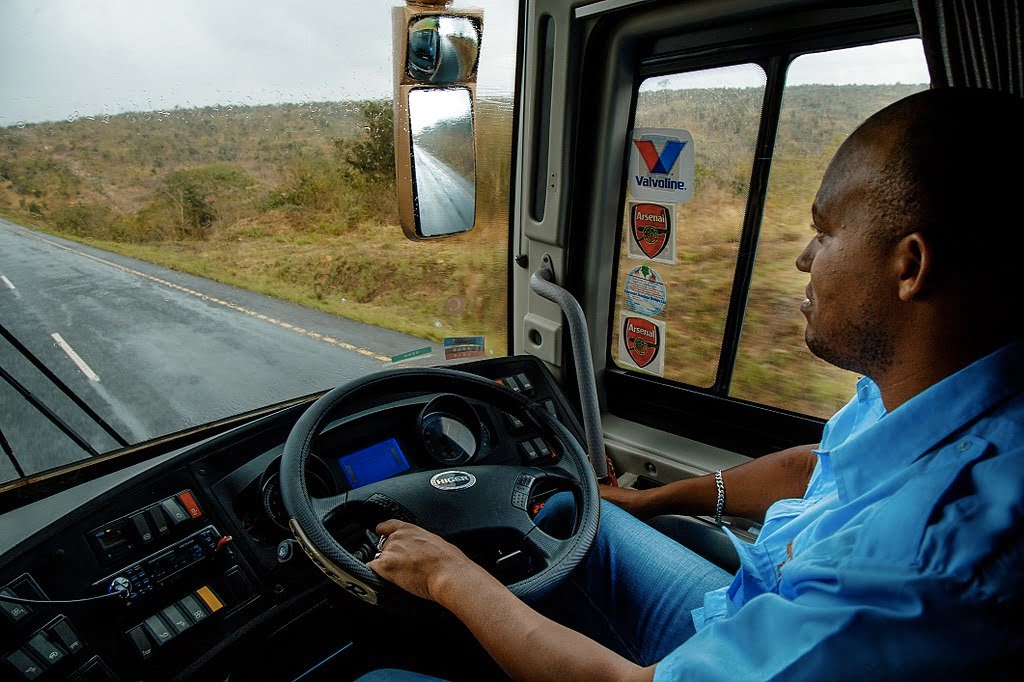 Truck Driver Jobs In Canada With VISA Sponsorship 2023/2024 Apply Now!! — Mediangr Requirements For Working As A Truck Driver In Canada